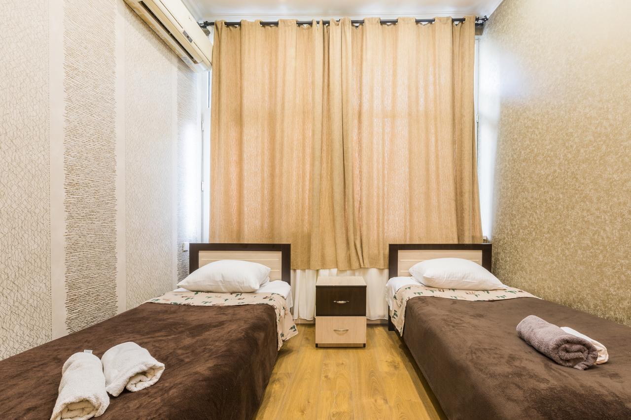 Sweet Home Apartment Tbilisi Bagian luar foto
