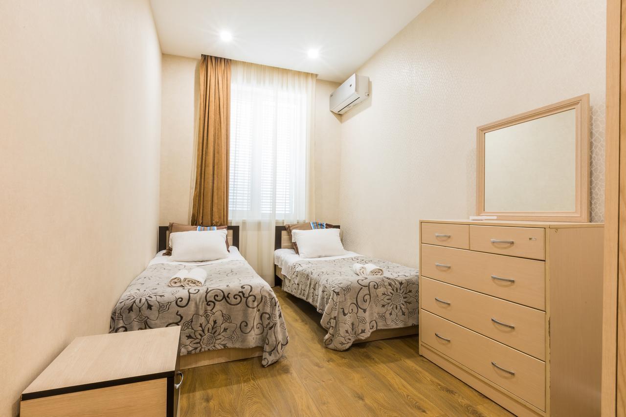 Sweet Home Apartment Tbilisi Bagian luar foto